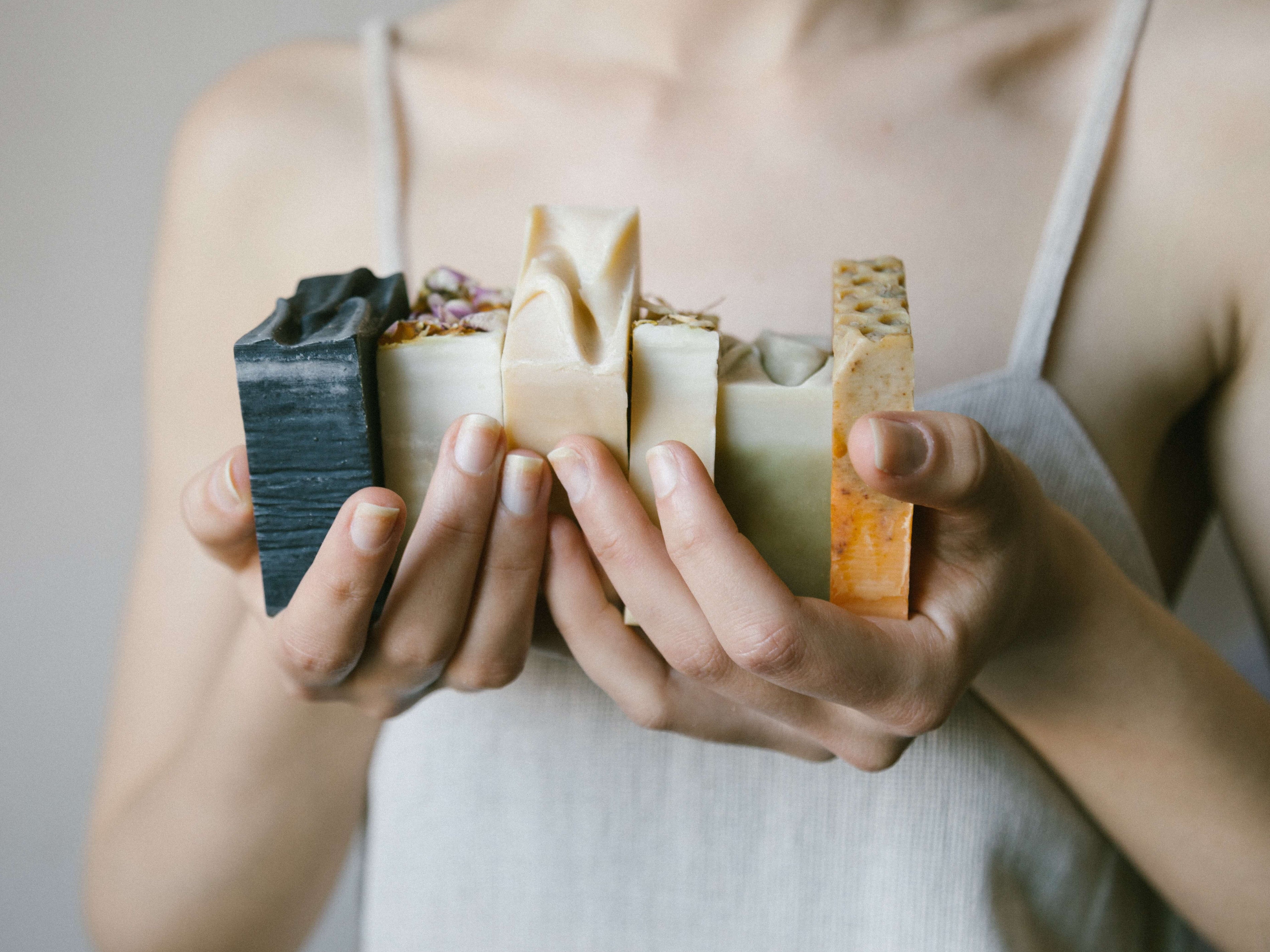 15 Best Deodorant Soaps for Female Body Odor