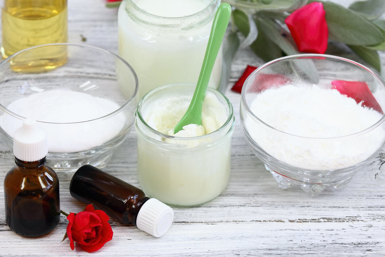 How to Make Deodorant at Home [All-Natural Recipes]