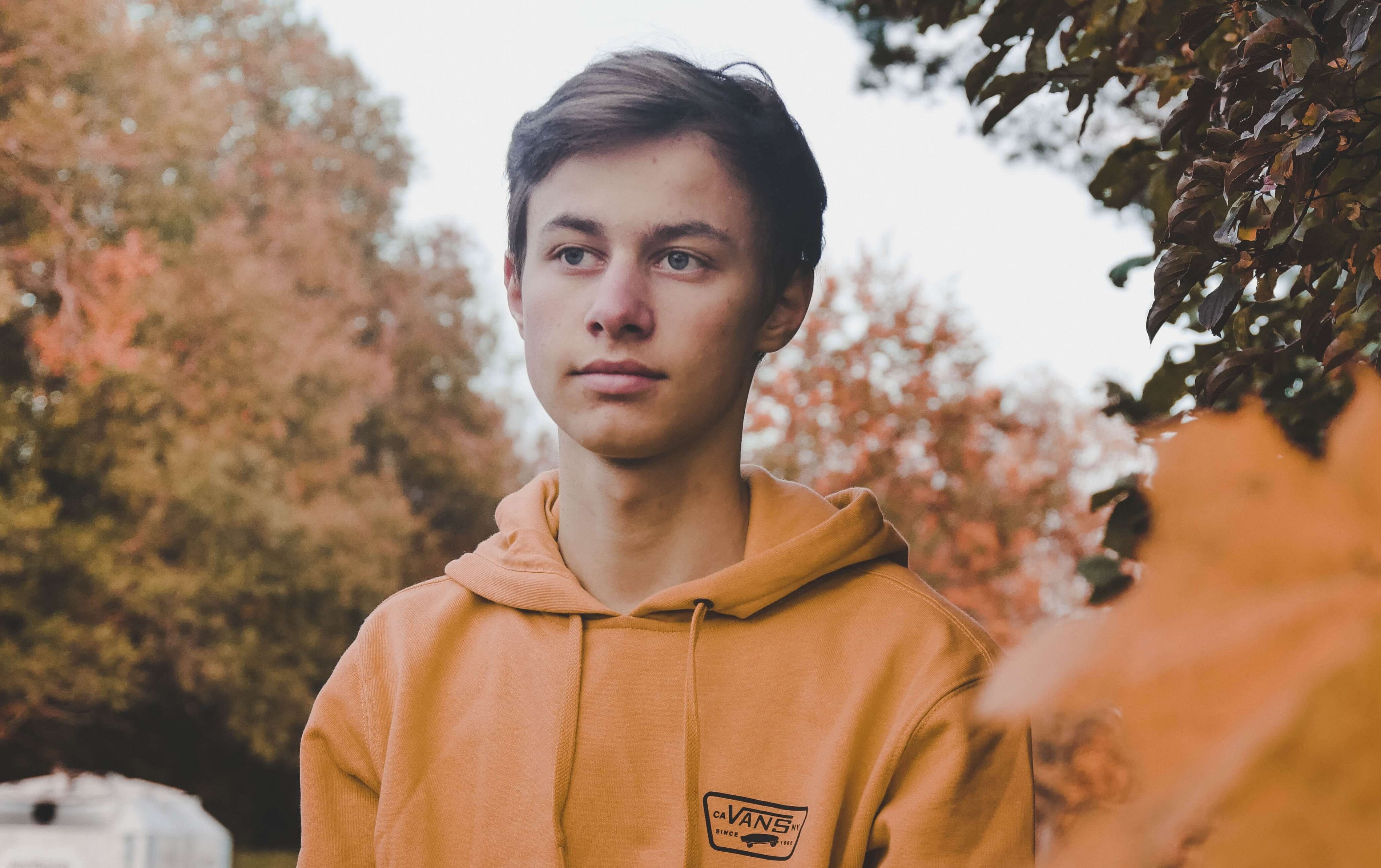 6 Ways to Stop Sweating During Puberty from Taking Over Your Life