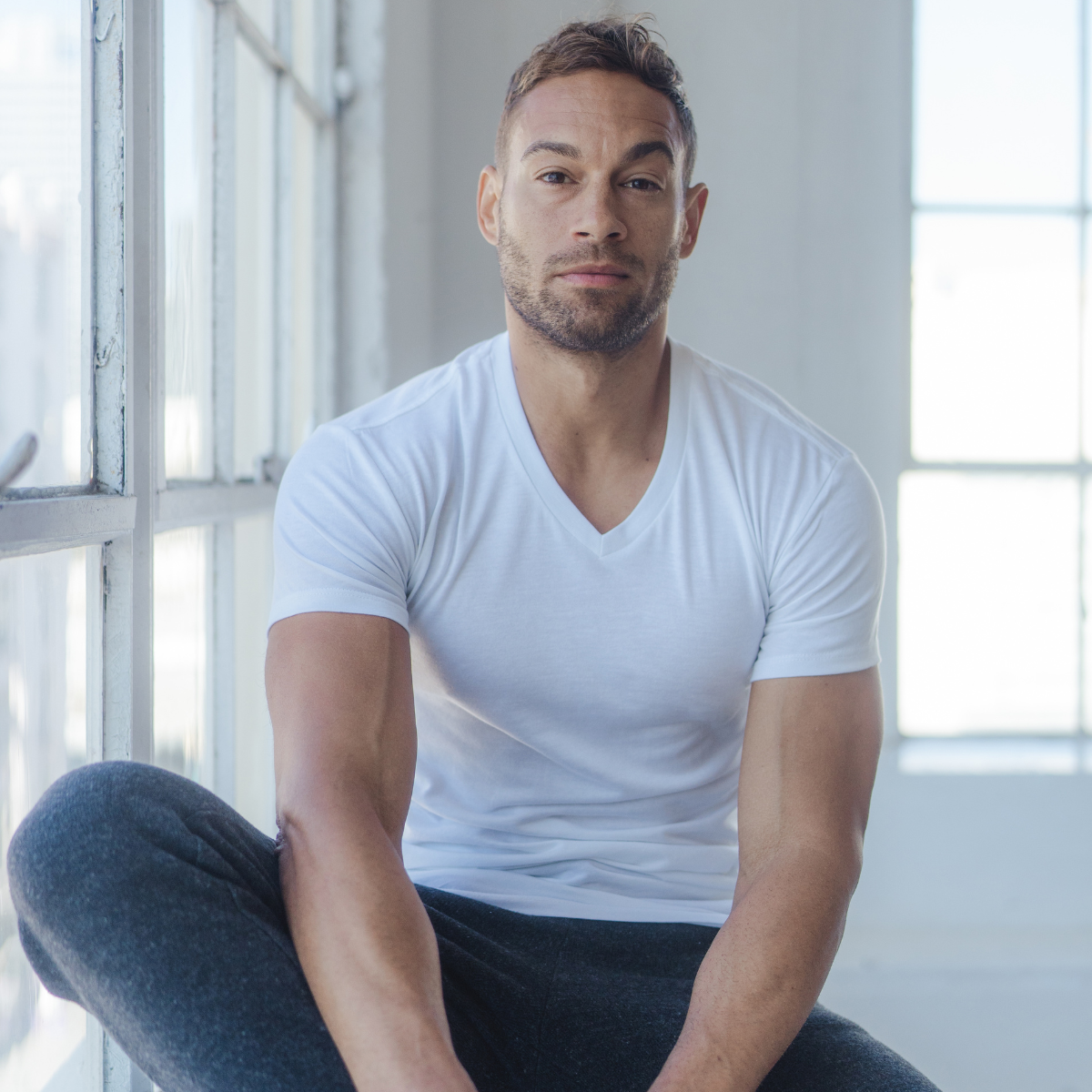 Men's Premium Anti Odor Undershirt V-neck - Pack of 4